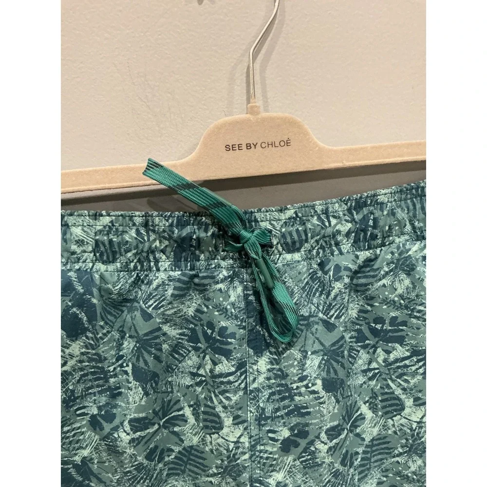 L.L. Bean board beachy